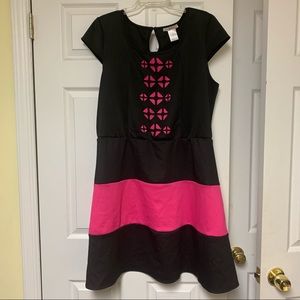 Plus size black and pink dress 2X